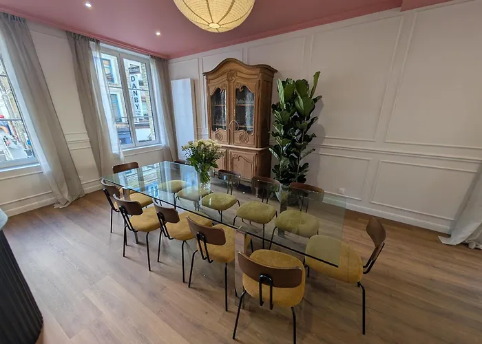 Maison Cacha -13 Personnes Centre Historique - Jacuzzi Saint-Omer (Pas-de-Calais)