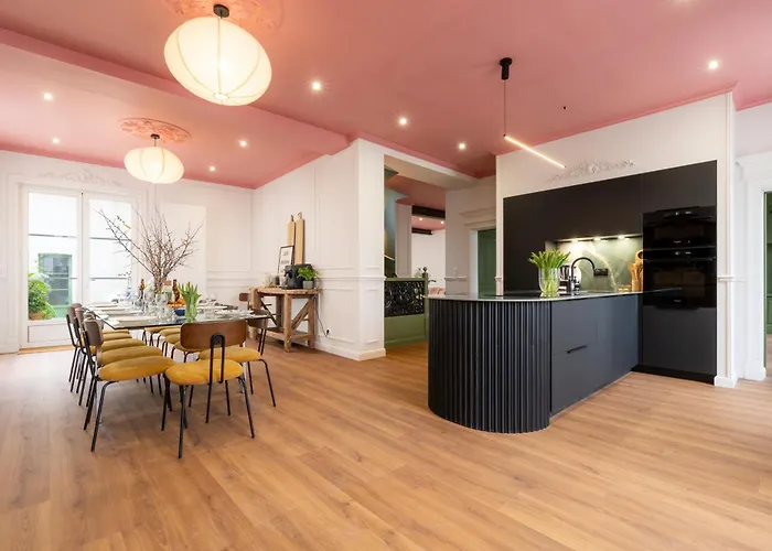 Feriehus Maison Cacha -13 Personnes Centre Historique - Jacuzzi Saint-Omer (Pas-de-Calais)